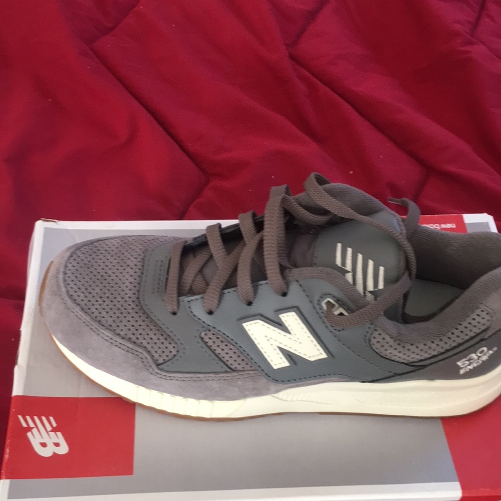 Women’s New Balance,size 9